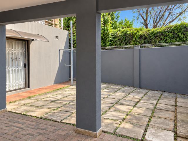8 Bedroom House For Sale in Kensington