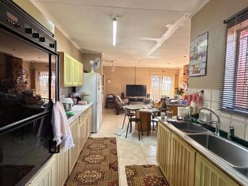 8 Bedroom House For Sale in Lenasia South