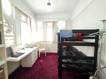 8 Bedroom House For Sale in Rosettenville