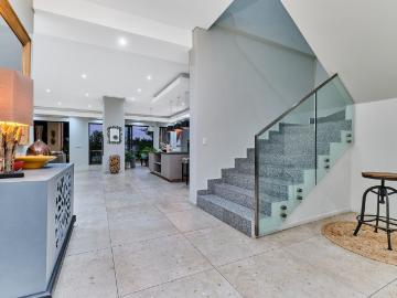 8 Bedroom House For Sale in River Club