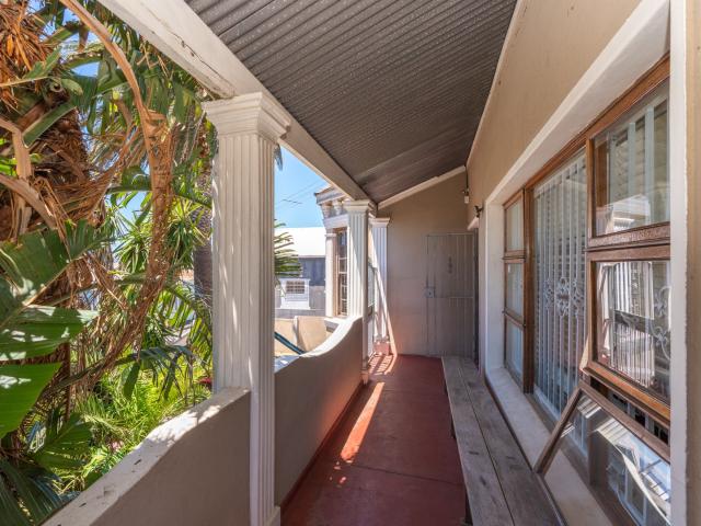8 Bedroom House For Sale in Walmer Estate