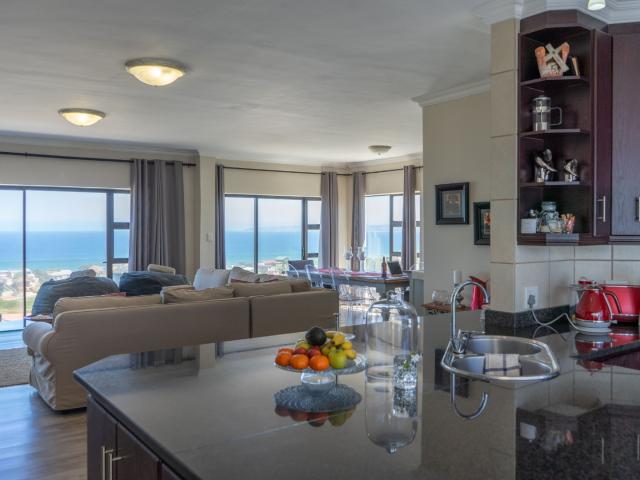 8 Bedroom House For Sale in Tergniet