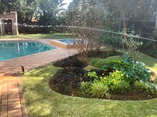 8 Bedroom House in Bendor