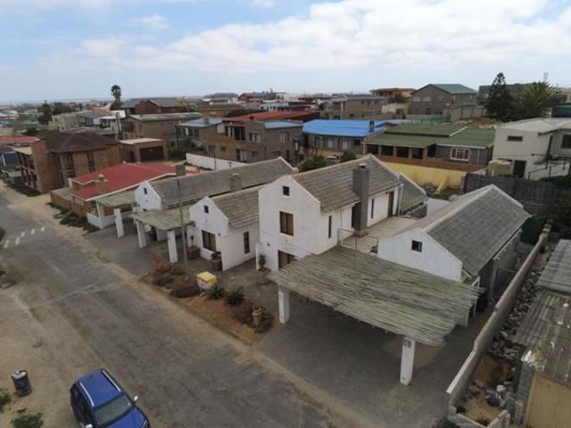 8 Bedroom House in Port Nolloth