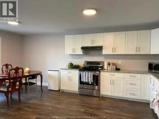8 Bedroom House Windsor ON LS100809869