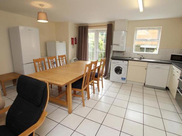 8 bedroom house to let, Stoke Park, Bristol | Ocean Estate Agents