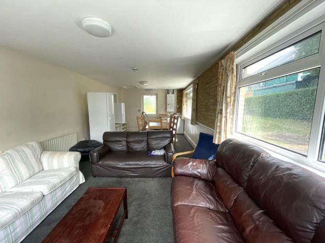 1 bedroom house to rent