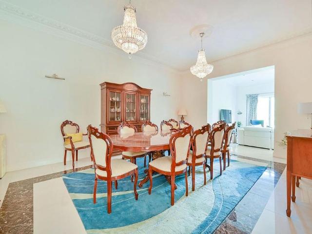 8 bedroom house to rent
