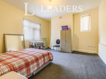 Room for rent in Moses Gate - Equipped kitchen