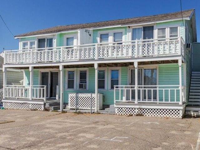 8 bedroom, Hampton NH 03842 105515158