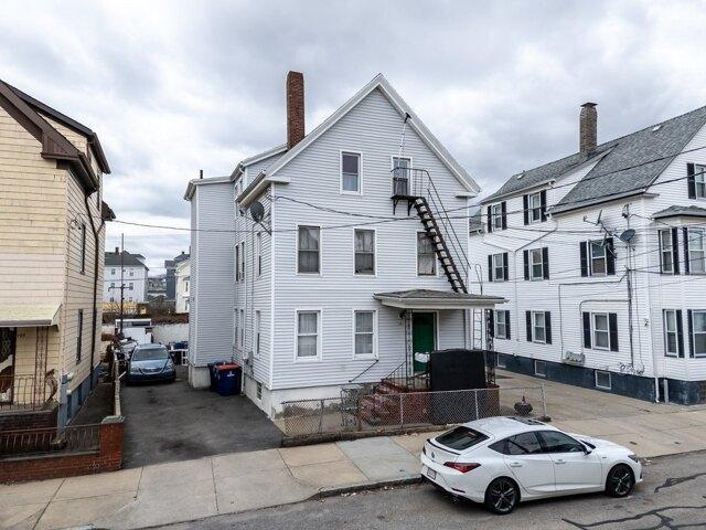 8 bedroom, New Bedford MA 02740 105723051