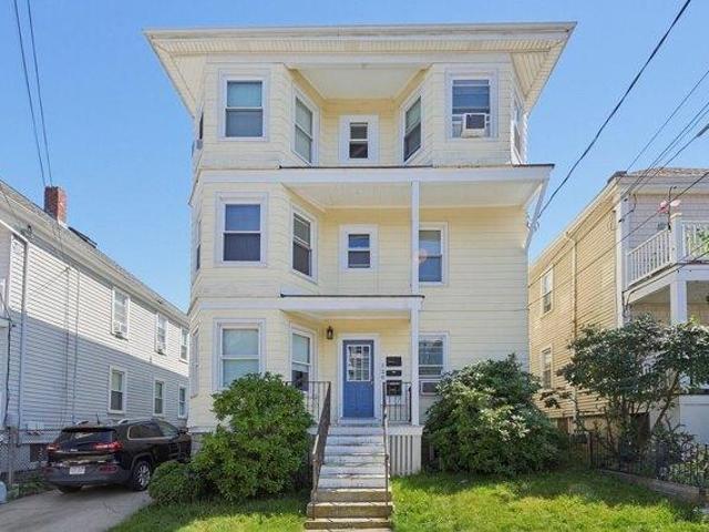 8 bedroom, New Bedford MA 02745 105550165