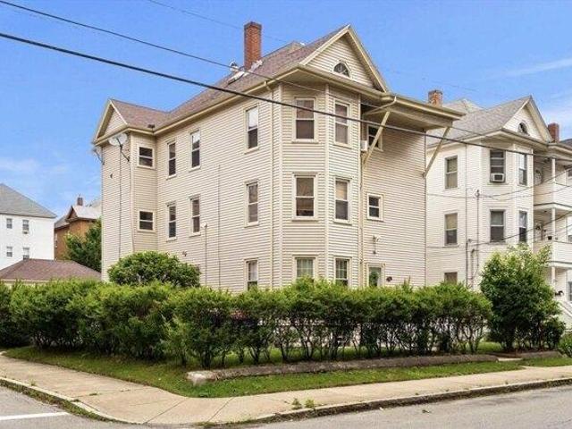 8 bedroom, New Bedford MA 02746 104849534