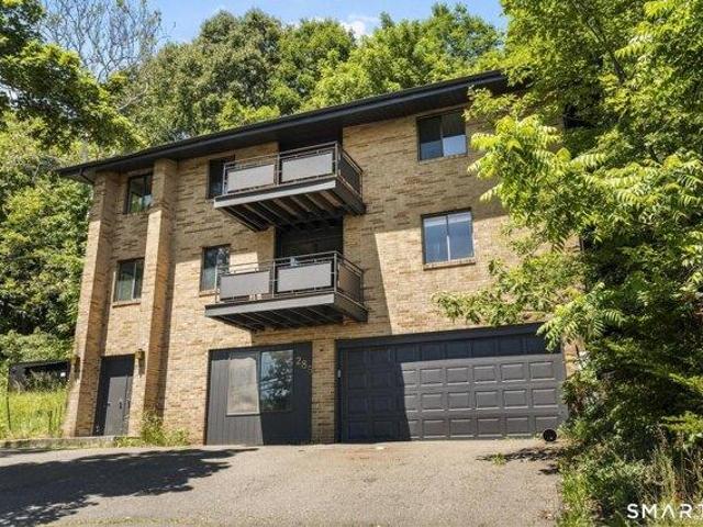 8 bedroom, New Britain CT 06051 105578361