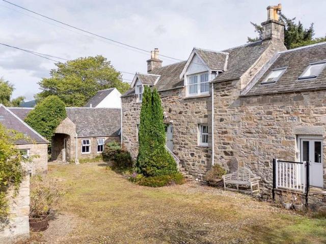 8 bedroom semi detached house for sale