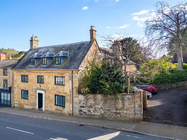 8 bedroom semi detached house for sale