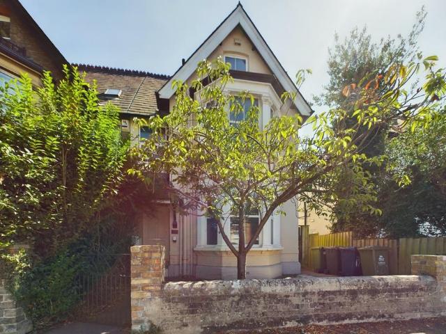 8 bedroom semi detached house for sale