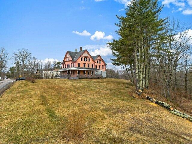 8 bedroom, Pittston ME 04345 105610842