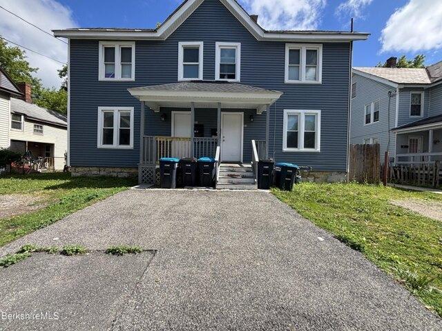 8 bedroom, Pittsfield MA 01201 104543094