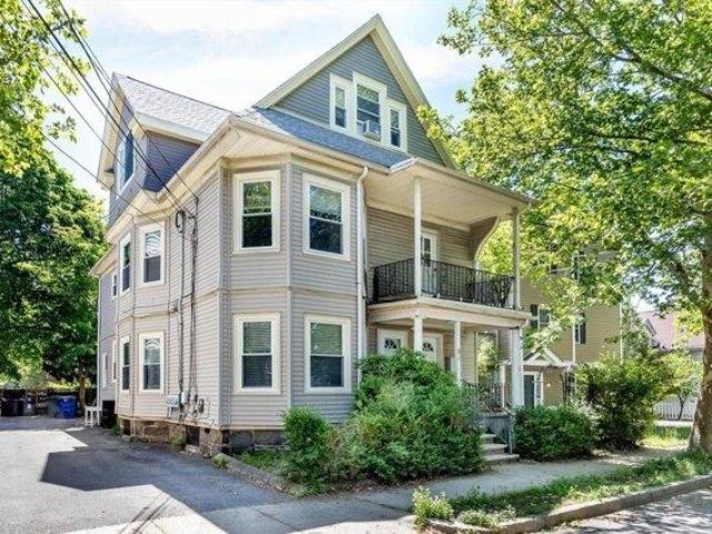 8 bedroom, Quincy MA 02169 104650731