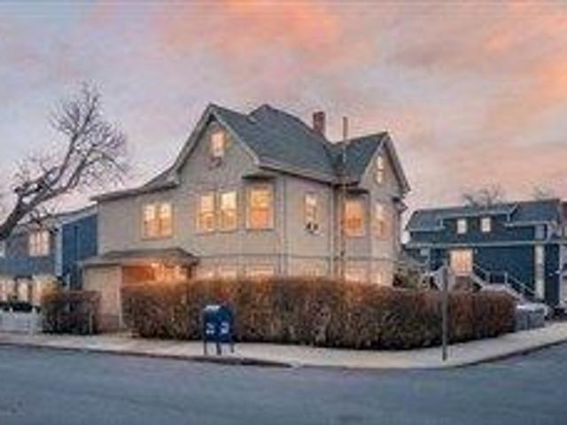 8 bedroom, Revere MA 02151 105403444