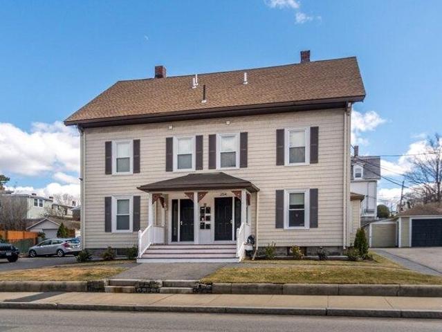 8 bedroom, Waltham MA 02453 105514424