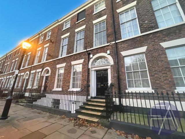 8 bedroom townhouse for sale