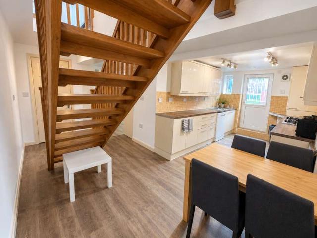 8 Bedroom Terraced House