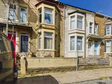 8 bedroom terraced house for sale