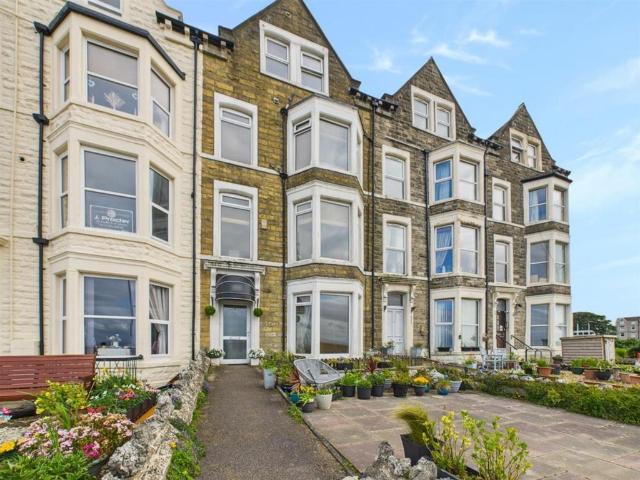 8 bedroom terraced house for sale