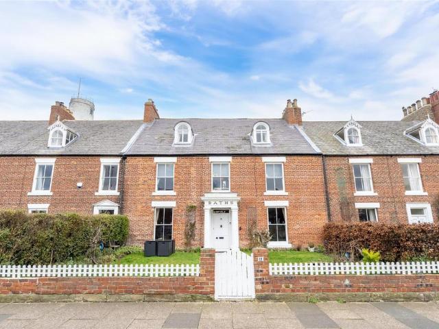 8 bedroom terraced house for sale