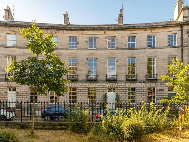 8 bedroom terraced house for sale