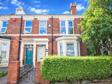 8 bedroom terraced house for sale