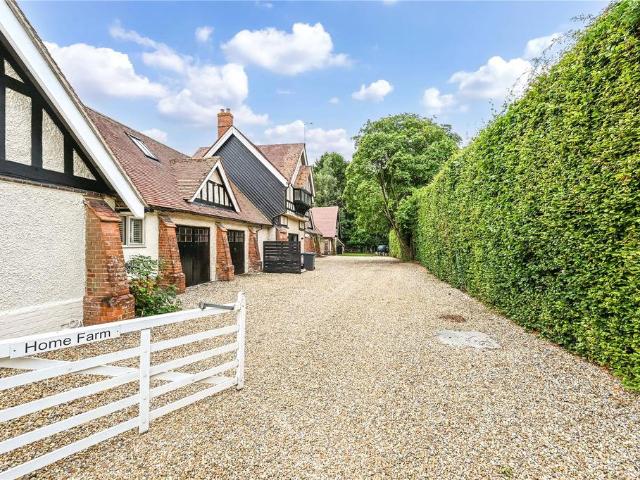 8 bedroom terraced house for sale