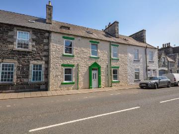 8 bedroom terraced house for sale