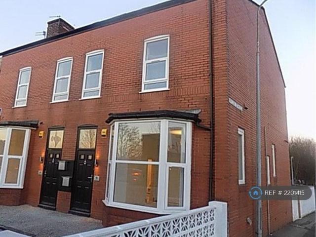 8 bedroom semi detached house to rent