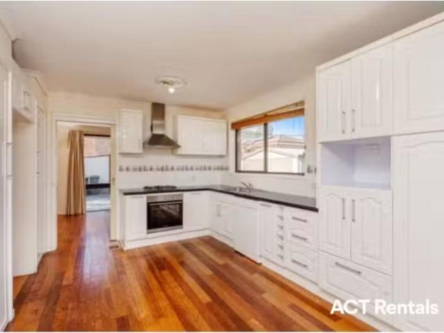 8 Beilby Place, Kambah House for rent Listed by Charlie Evans.