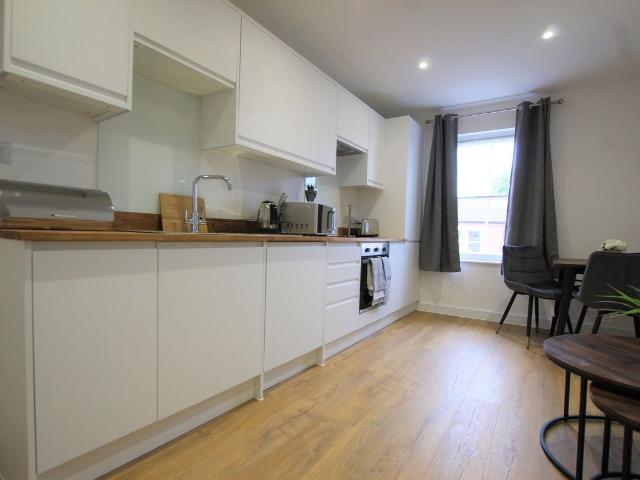 8 Belgrave Road, Gloucester GL1, 2 bed flat to rent, £1,450 pcm | PrimeLocation