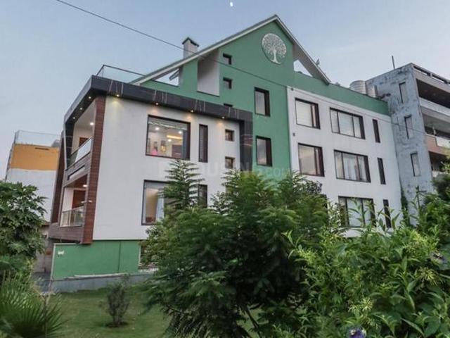 8 BHK Villa in Sector 23 Rohini for resale New Delhi. The reference number is 17498192