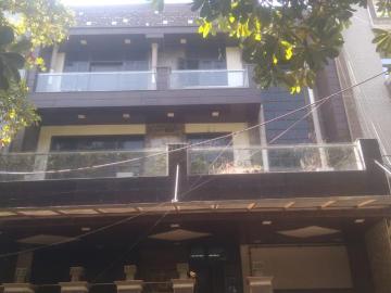 8 BHK Villa in Sector 71 for resale Noida. The reference number is 20360020