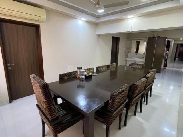 8 BHK Apartment in Santacruz West for rent Mumbai. The reference number is 20747342