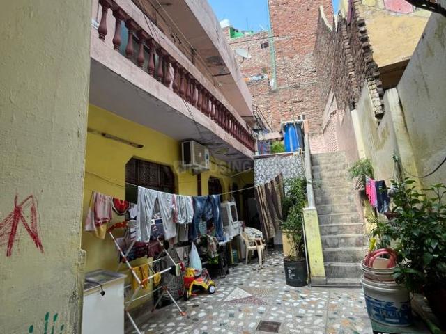 8 BHK Independent House in Baljit Nagar for resale New Delhi. The reference number is 21337070