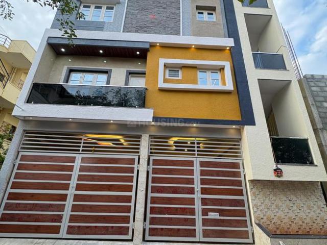 8 BHK Independent House in D Group Employees Layout for resale Bengaluru. The reference number is 20340595