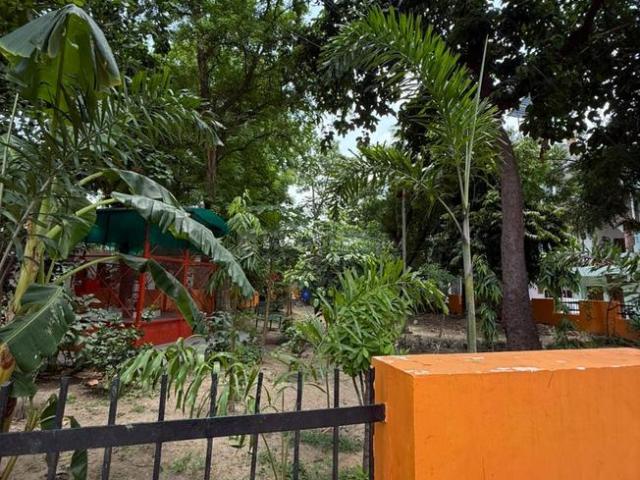 8 BHK Independent House in Gomti Nagar for resale Lucknow. The reference number is 20497447