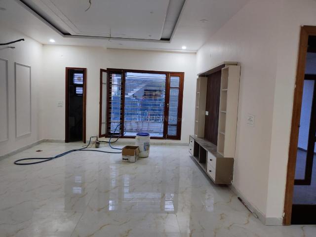 8 BHK Independent House in Gmada Aerocity for resale Mohali. The reference number is 20806518