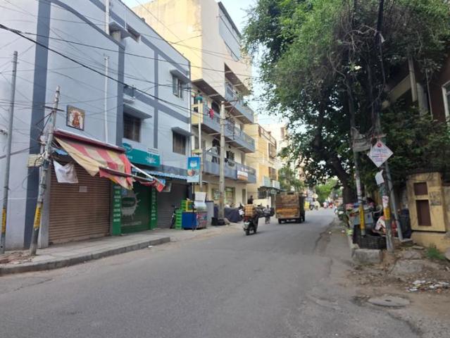 8 BHK Independent House in Himayath Nagar for resale Hyderabad. The reference number is 20722811