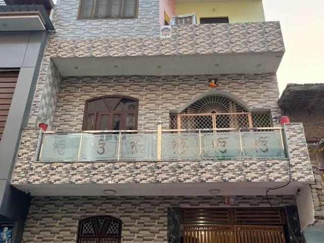 8 BHK Independent House in Jagrati Vihar for resale Meerut. The reference number is 20967346
