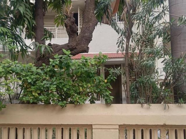 8 BHK Independent House in Kankaria for resale Ahmedabad. The reference number is 14876530