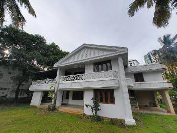 8 BHK Independent House in Kakkanad for resale Kochi. The reference number is 19506237
