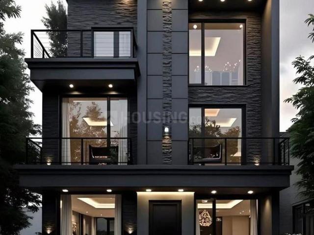 8 BHK Independent House in Paschim Vihar for resale New Delhi. The reference number is 20135755